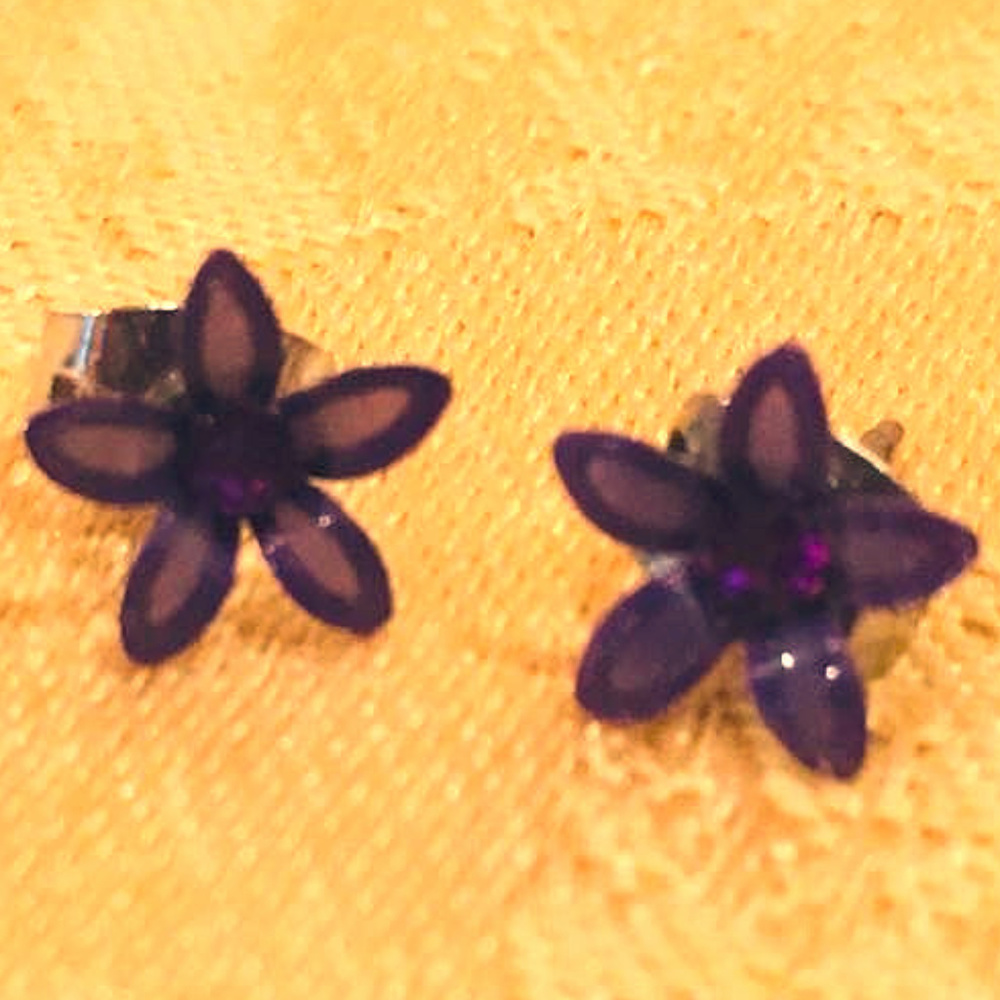 Petite Purple Flower Pierced Earrings